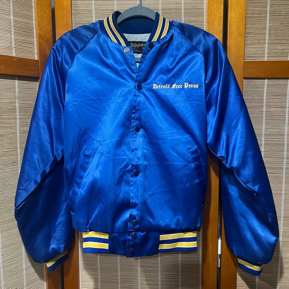🔒 Vintage Detroit Free Press Swingster blue satin bomber jacket, size S